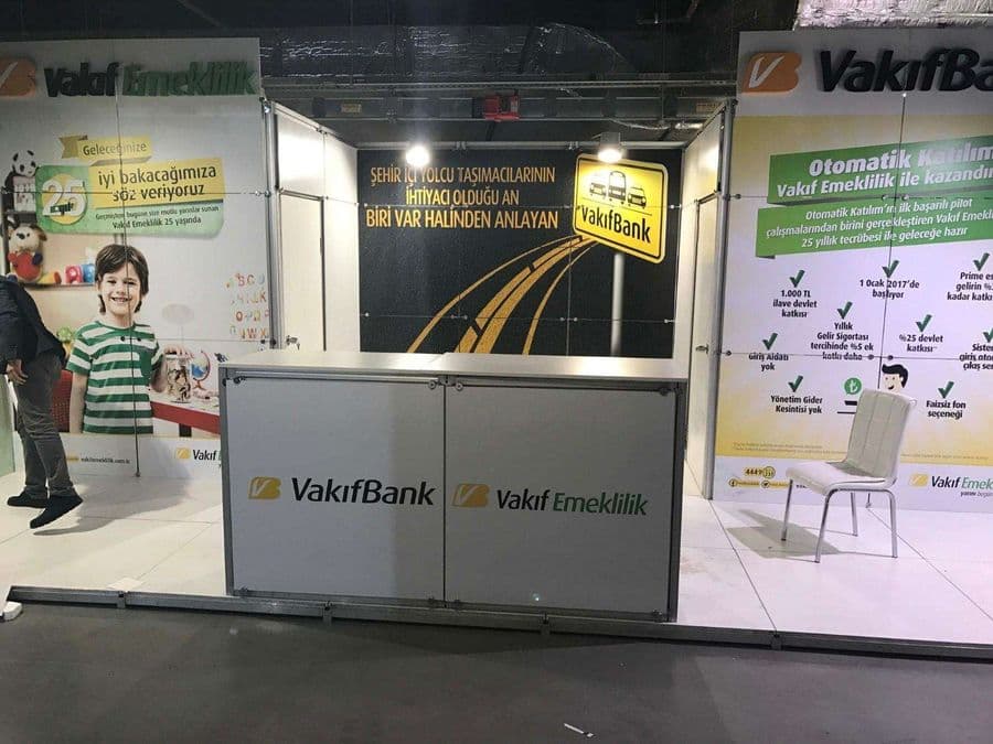VakıfBank'ın ürünlerini tanıttığı fuar standı.